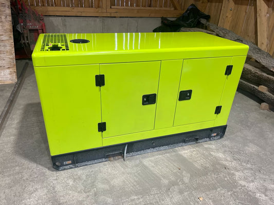 Groupe électrogène de secours Compal Power VG‑R30 d’une puissance de 37,5 kVA - NEUF